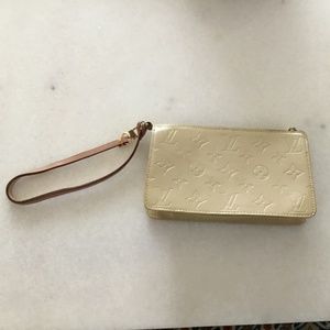 Leather monogram vernis Lexington pochette